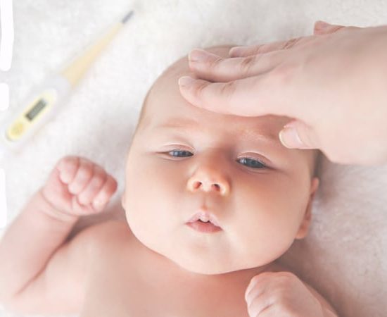 توصیه های کلیدی هنگام سرماخوردگی نوزادان