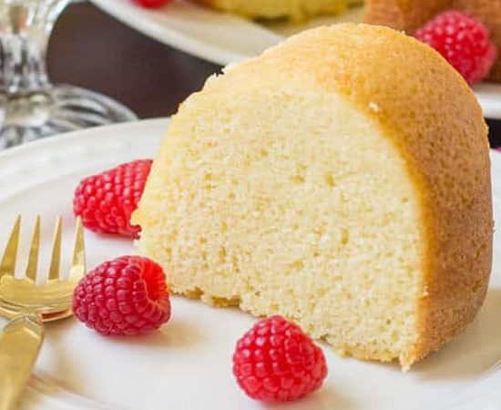 طرز تهیه کیک ساده با شیر