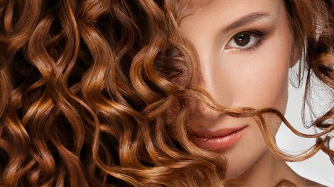 کرم آبرسان چیست و خشکی مو ها چگونه درمان می شود؟