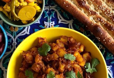 طرز تهیه دوپیازه آلو شیرازی خوشمزه با سیب زمینی
